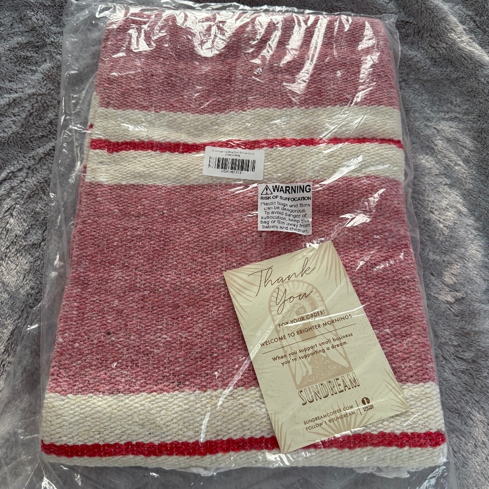 NEW! Sundream Coffee Drift Throw in Coral & Pink
